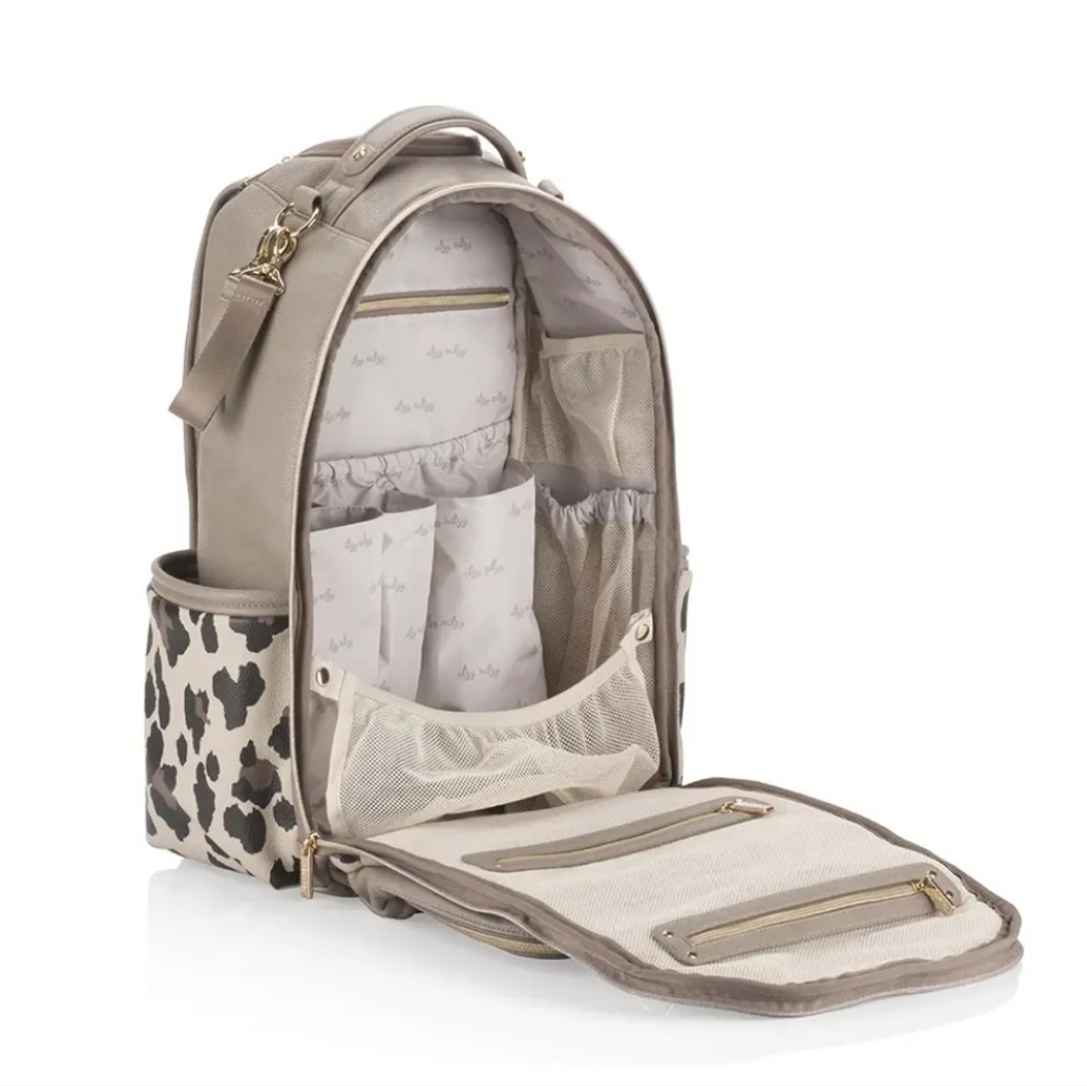 Itzy Ritzy diaper bag brand new